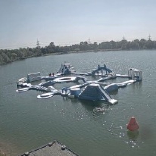 Pichlinger See Webcam: Live Lake Views and Water Park Fun