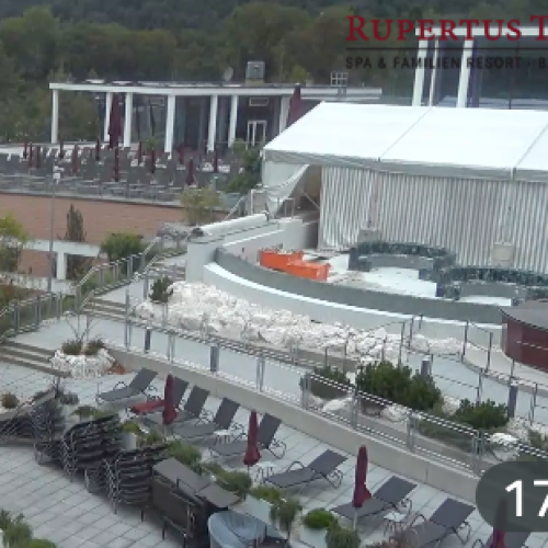 Rupertus Therme Live Webcam: Alpine Views in Bad Reichenhall, Germany