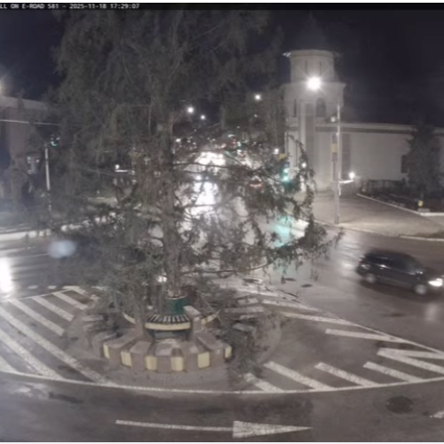 Bârlad City Hall Live Webcam: E-Road 581 Traffic & City Views
