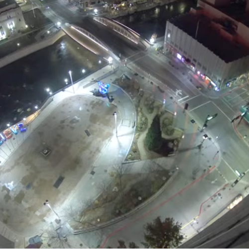 Live Reno City Plaza Webcam: Downtown Views & Truckee River