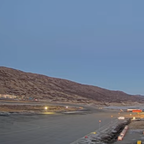 Kangerlussuaq Airport Live Cam: Greenland's Arctic Gateway