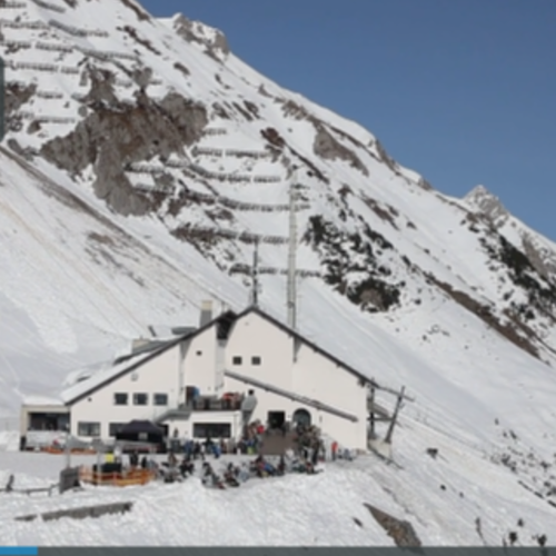 Seegrube Innsbruck Live Webcam: Alpine Views at 1905m