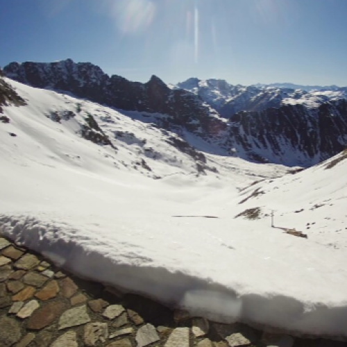 Medelserhütte SAC Webcam: Live Alpine Views from Disentis, Switzerland