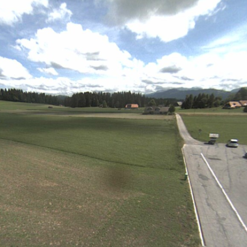 Heimenschwand Live: Scenic Views of Loipe and Parking Area