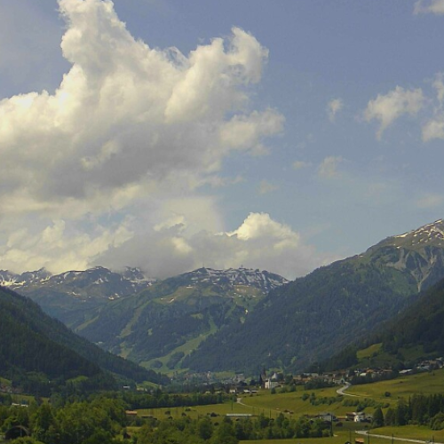 Experience the Breathtaking Views of Pettneu: Gasthof Traube Live Stream