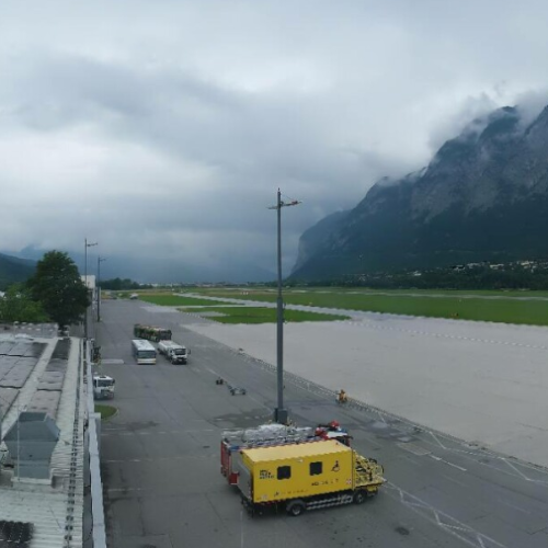 Innsbruck Airport Kranebitten Live View