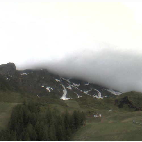 Experience the Breathtaking Views of Airolo-Pesciüm, Switzerland 🏔️