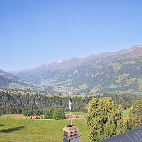 Skihütte Aeschiallmend, Aeschi, 860 m - Live Mountain Views 🌄