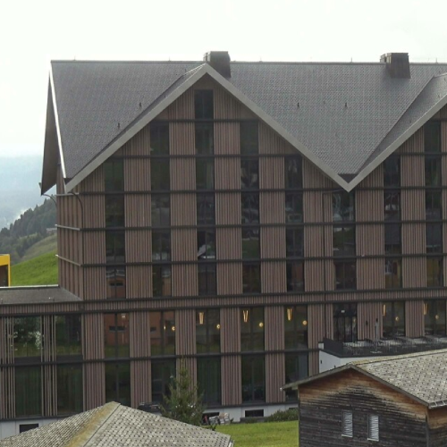 Stoos Dorf Live Camera: View of Stoos Lodge at 1,310m