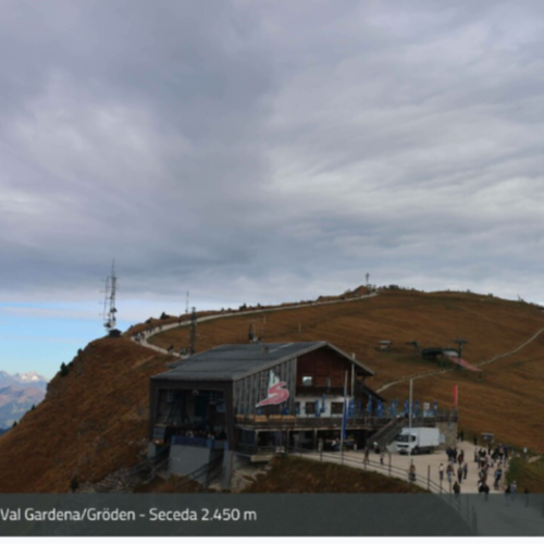 Live from Seceda: Val Gardena's Majestic Dolomites View