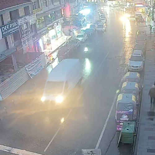 Arnavutköy Live Camera: Marmara Coast & Street Activity