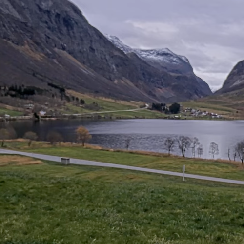 Aarset, Eidsdal, Norway Live: Fjord, Mountains & Village Webcam