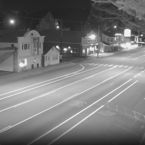Bridgeport, California: Main Street & Bodie Hotel Live Stream