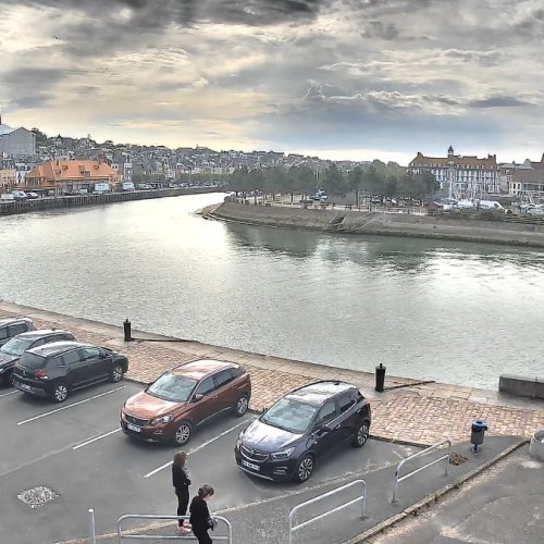 Trouville-sur-Mer Port Live Camera | Normandy Harbor View