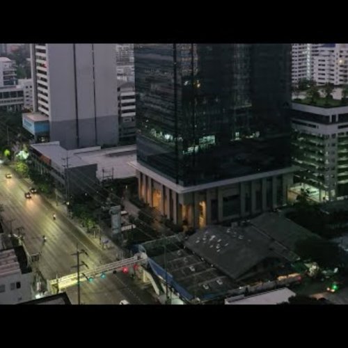 Traffic: Petchaburi Road, Bangkok, Thailand