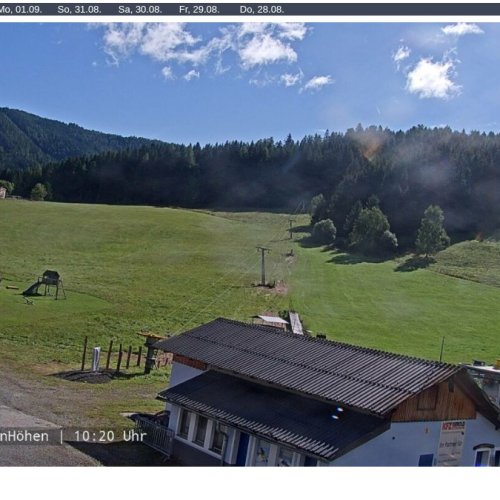 Grebenzen Talstation Live Webcam: Alpine Views in Naturpark Zirbitzkogel