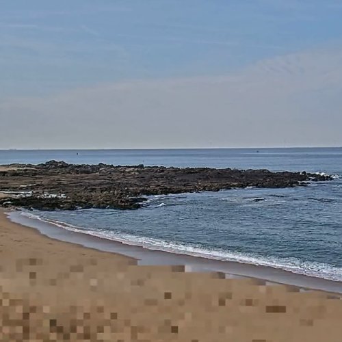 Batz-sur-Mer Beach Live: A Glimpse of Valentin Beach 🏖️