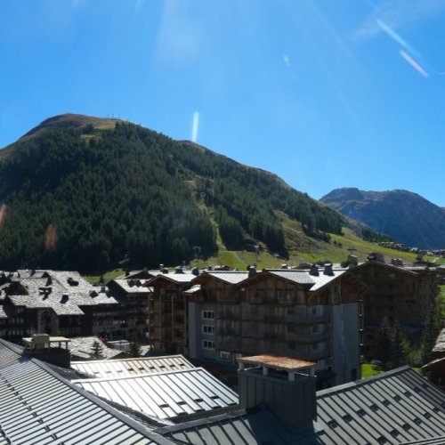Val d'Isère Live Webcam: French Alps Village & Mountain Views