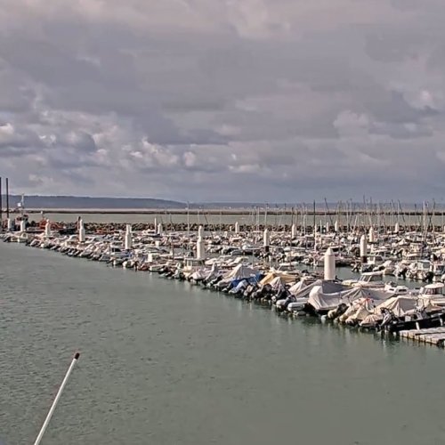 Live View of Le Havre's Port de Plaisance Marina 🌟