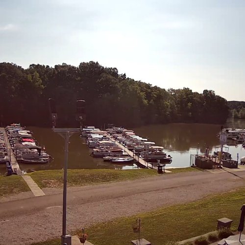 Mansfield, Ohio Live Marina: River Traffic & Daily Activity