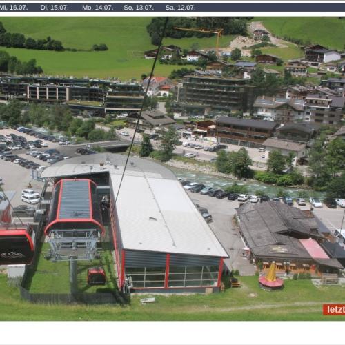 Talstation K-Express (1.050m) – Blick auf Steinhaus & Klausberg (1.061m)