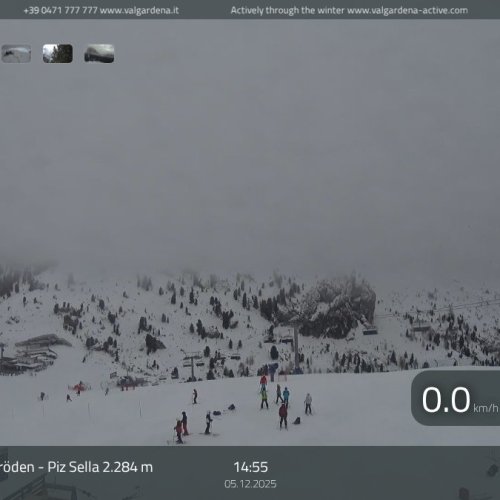 Live Val Gardena Piz Sella Webcam: Dolomite Ski Slopes