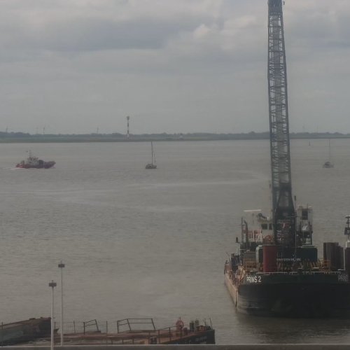 Brunsbüttel Live Webcam: Schleswig-Holstein Coast & Elbe Waterway
