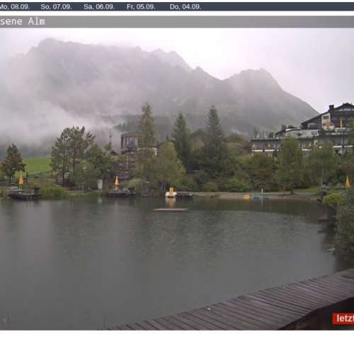 Live Webcam: Dienten am Hochkönig Almsee & Alpine Views