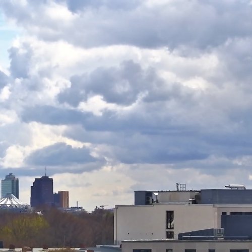 Live View from Friedrichswerder: KPM Hotel and Residences 🌆