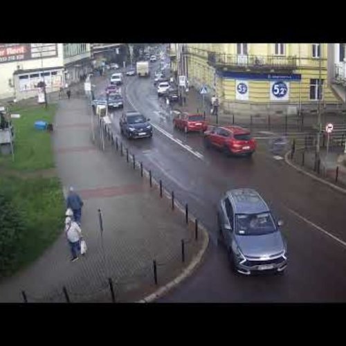 Kościuszki Street in Warsaw, Poland Live View