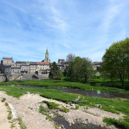 Tence Pont de Tence: A Scenic Riverside View