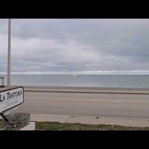 La Trattoria Oceanside Live Webcam: Coastal Views & Pacific Horizon