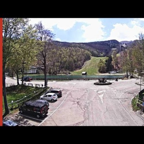 Cerreto Laghi Ski Slopes & Lake Square Live View