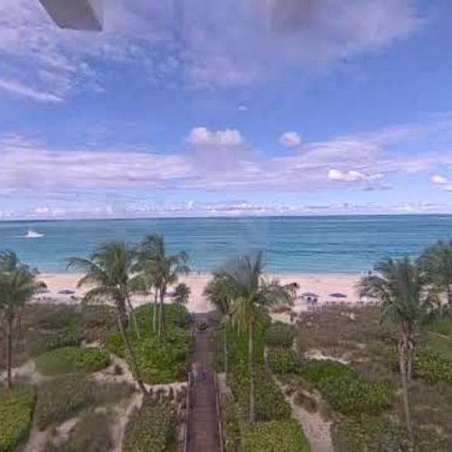 Grace Bay Beach Live Cam: Turks and Caicos Paradise 
