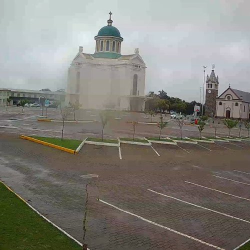 Farroupilha Live Webcam: Cathedral Square & Urban Timelapse