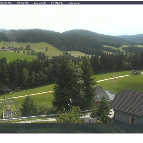 Sankt Jakob im Walde Live Webcam: Austrian Mountain Views