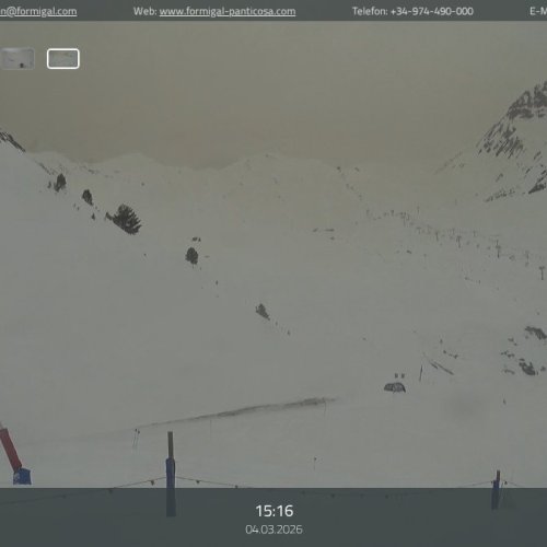 Live Formigal Cantal Webcam: Ski Slopes & Mountain Views in HD
