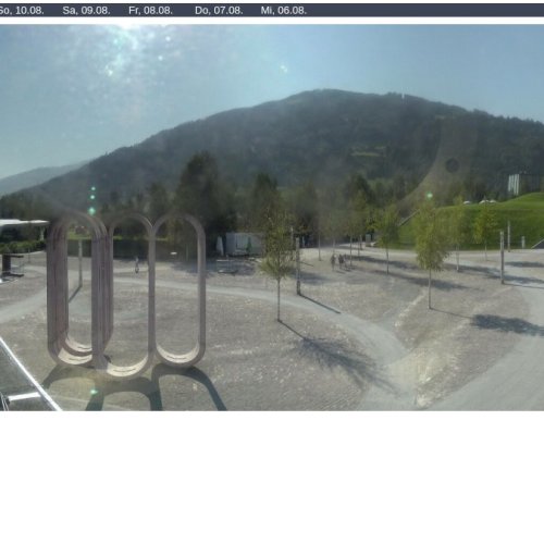 Swarovski Kristallwelten Live Webcam: Wattens, Austria