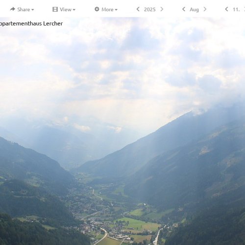 Flattach, Austria: Live Alpine Valley Webcam