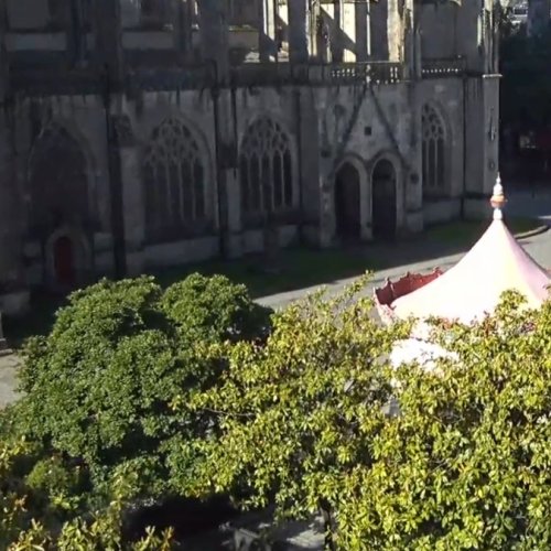 Quimper Place Saint-Corentin & Cathédrale Live Webcam