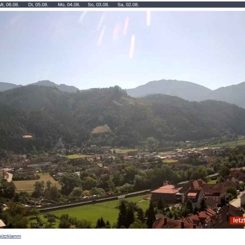 Pernegg an der Mur: Live Valley & Alpine Views