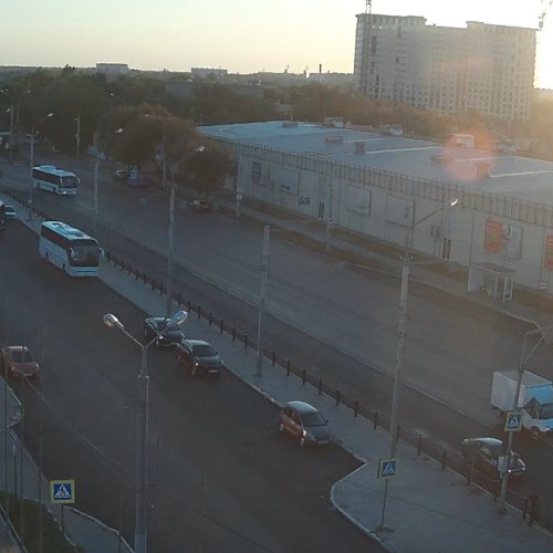 Astrakhan City Center Live Webcam: Volgogradka Highway & River Views