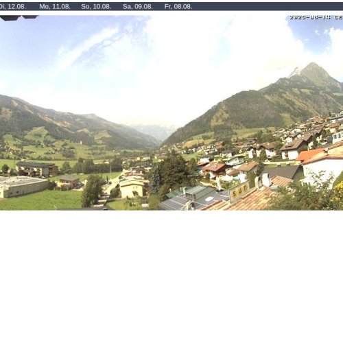 Matrei in Osttirol Live Webcam: Alpine Village & Valley Views
