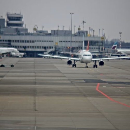 Düsseldorf Airport Terminals A & B Live Webcam