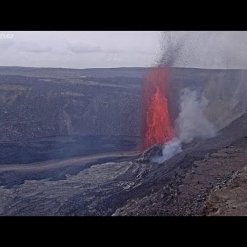 Kīlauea Volcano Live Webcam: Halemaʻumaʻu Crater View