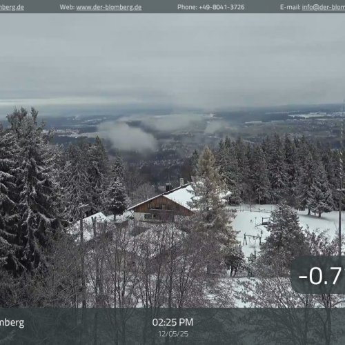 Bad Tölz Blomberg Live Webcam: Alpine Views & Mountain Scenery