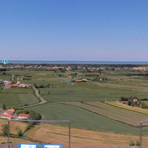 Notre Dame de Monts Live View