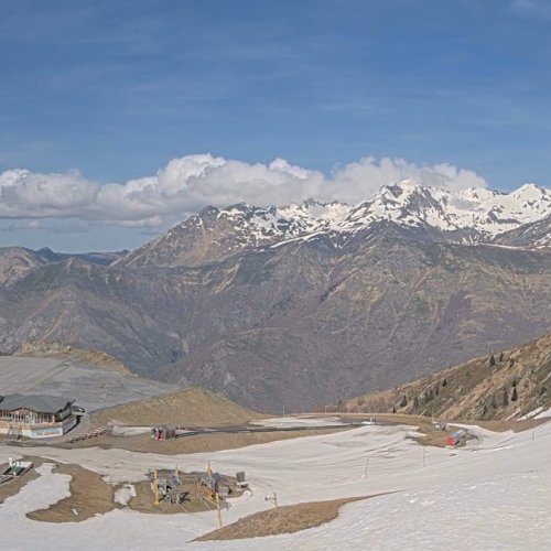 Luz Ardiden Freestyle Park: A Live Look at 1750m