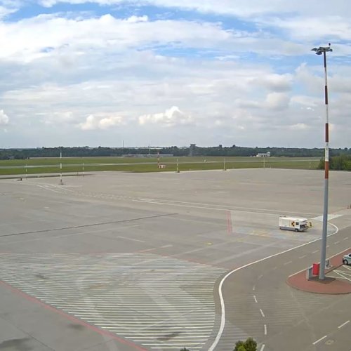 Live View of Łódź Airport: Flights & Aviation in Poland