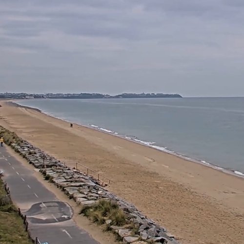 Discover The Charm Of Plage De Coudeville-sur-Mer 🌊
